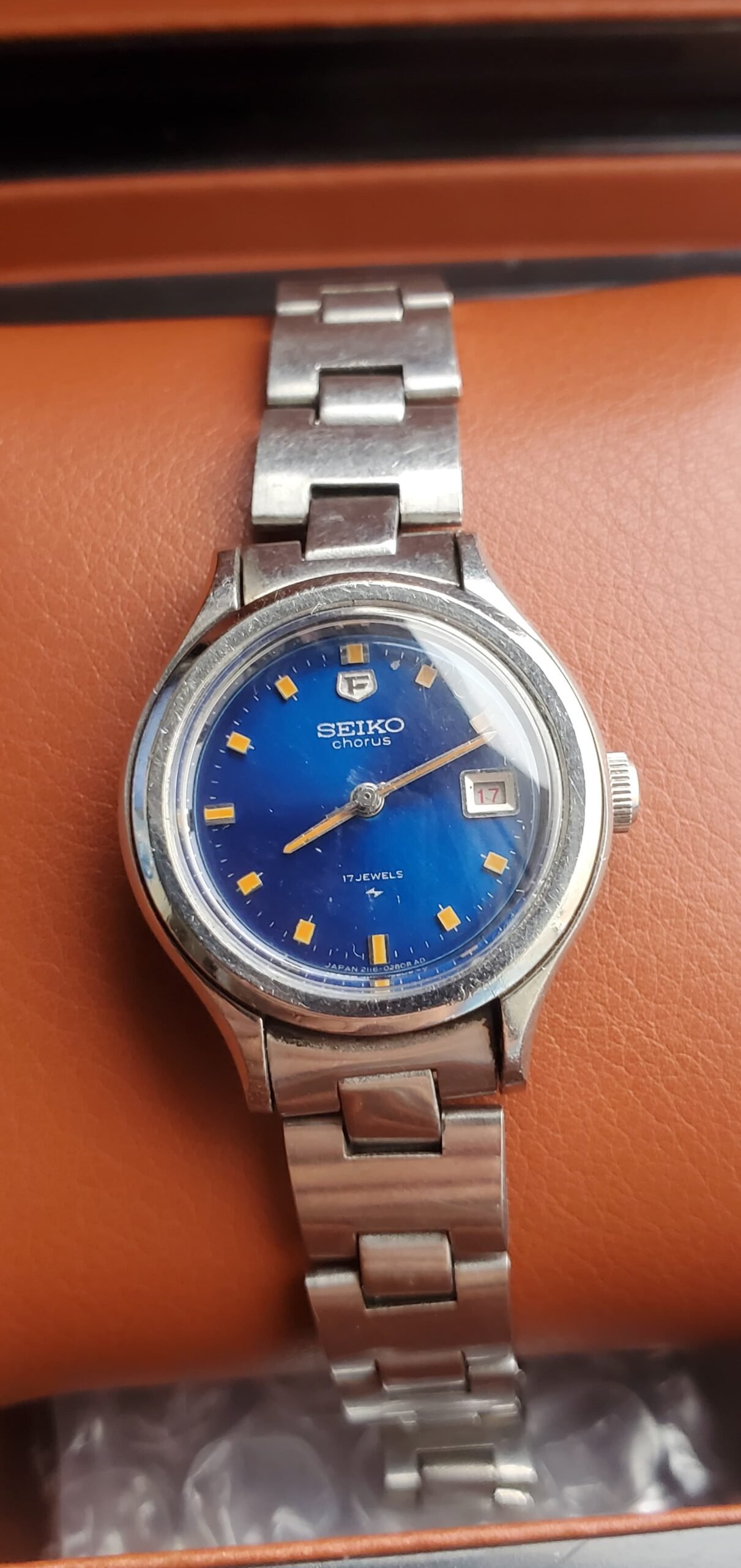 WhatsApp Image 2025-04-06 at 10.52.10 AM Vintage & Rare Seiko Chorus 2118-0200 caliber Handwind Japan made Ladies Watch (USED) - Image 1