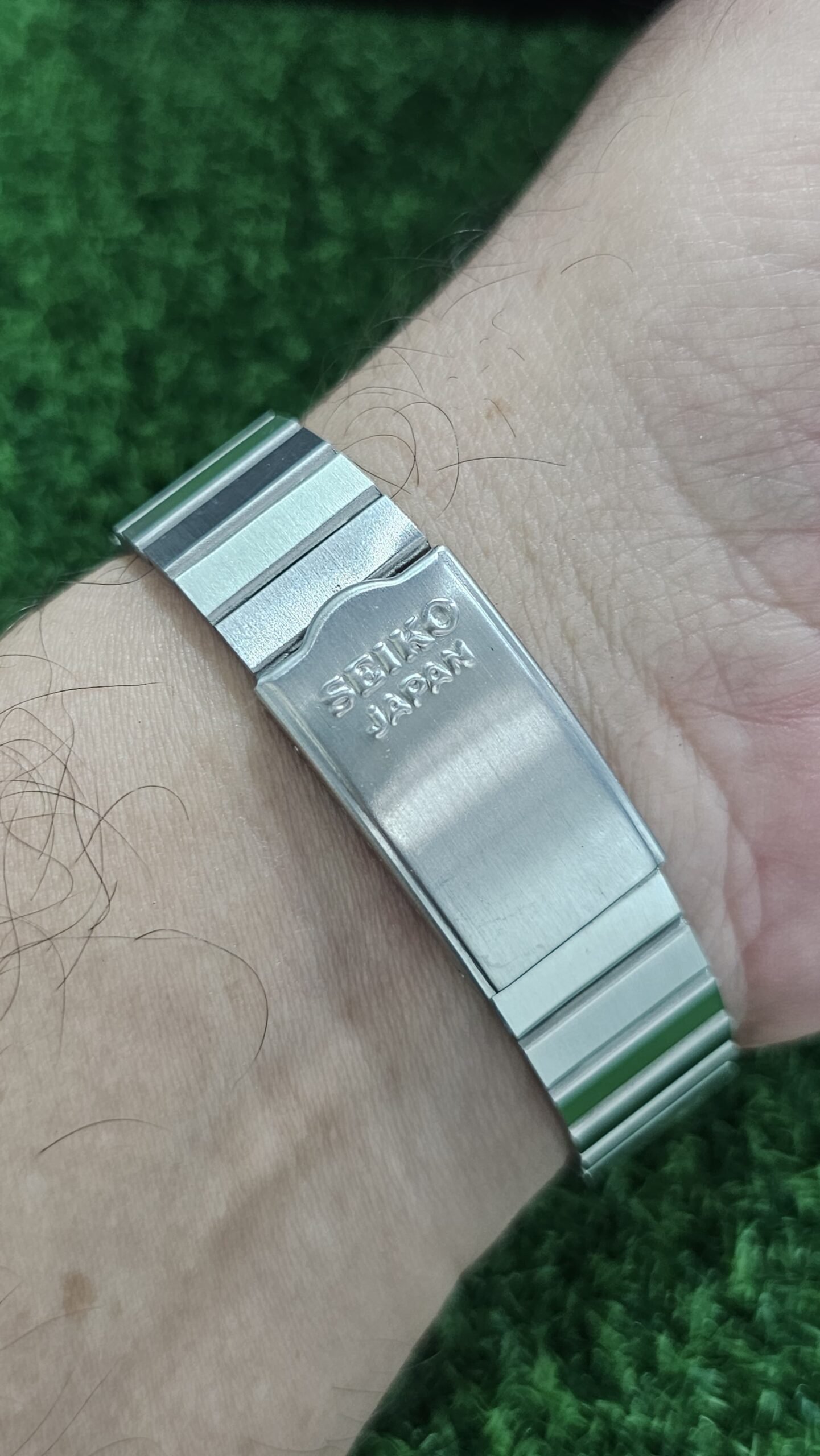 WhatsApp Image 2025-08-06 at 4.46.17 PM Vintage Seiko 5 Automatic 6309 Caliber 21-Jewels Tv Dial Japan made Men's watch (Used) - Image 3