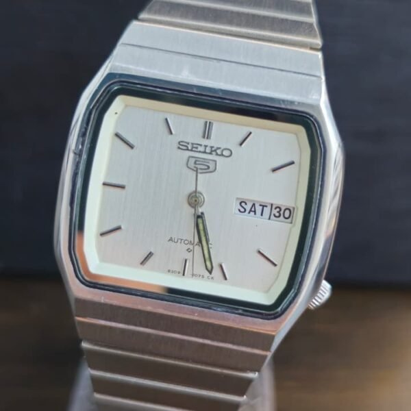 Vintage Seiko 5 Automatic  6309 Caliber 21-Jewels White Dial Japan made  Men's watch (Used)