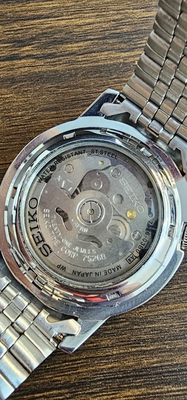WhatsApp Image 2025-09-14 at 1.28.08 PM (1) Seiko 5 Automatic 7S26 Caliber 21-Jewels Black Dial Japan made Men’s watch (Used) - Image 4