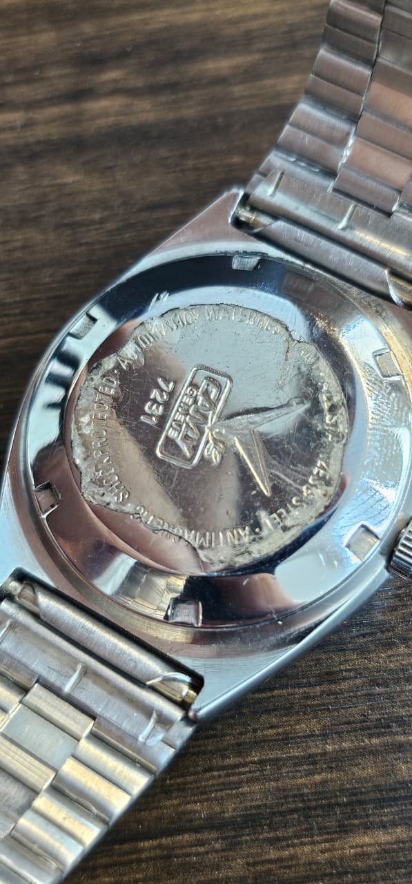 WhatsApp Image 2025-09-14 at 1.39.15 PM Vintage Camy Automatic 2836 ETA Caliber 25-Jewels Silver Dial Switzerland made Men’s watch (Used) - Image 4