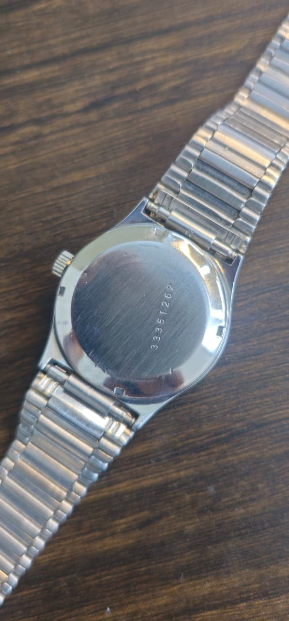 WhatsApp Image 2025-09-18 at 6.39.02 PM Vintage Rado Voyger 1970s Automatic π¨π Switzerland Made Ladies Watch (Used) - Image 4