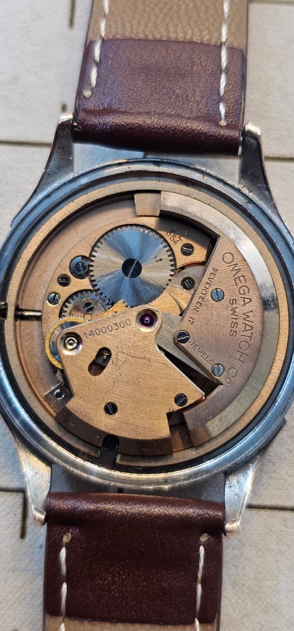 WhatsApp Image 2025-10-09 at 4.22.30 PM Fantastic condition 1960s " Omega Automatic" 354 Caliber 17-Jewels 14k Gold Plated Switzerland 🇨🇠made Men's watch(Used) - Image 4