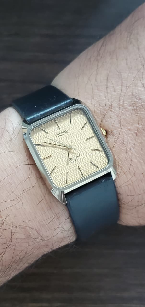 WhatsApp Image 2025-10-12 at 1.27.00 PM Vintage 1970s Waltham Dynax Swiss made Quartz Men’s watch (Used) - Image 2