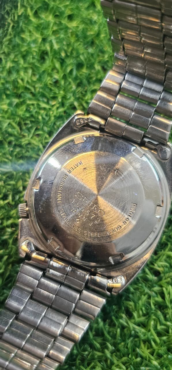 WhatsApp Image 2025-10-18 at 4.00.22 PM (1) Seiko 5 Automatic 6309 Caliber 21-Jewels Japan made Men’s watch (Use - Image 3