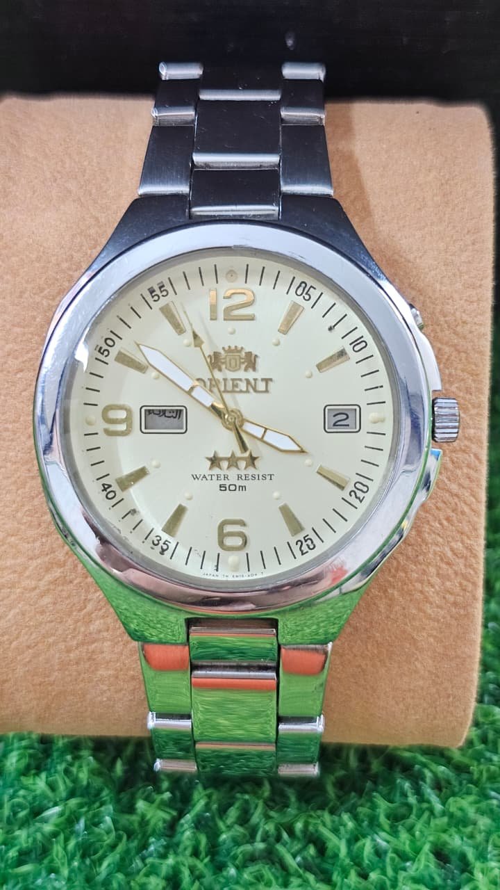 WhatsApp Image 2025-11-14 at 1.12.45 PM Vintage 1970s Orient Double Calendar Automatic 21-Jewels Japan made Men's watch (Used) - Image 1