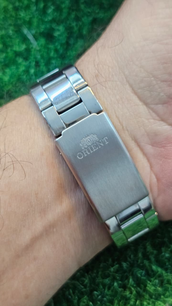 WhatsApp Image 2025-11-14 at 1.12.46 PM (1) Vintage 1970s Orient Double Calendar Automatic 21-Jewels Japan made Men's watch (Used) - Image 3