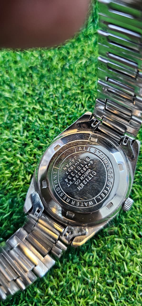 WhatsApp Image 2025-11-15 at 7.34.18 PM Vintage Citizen Handwind 17-jewels Japan made watch for Men’s(USED) - Image 4