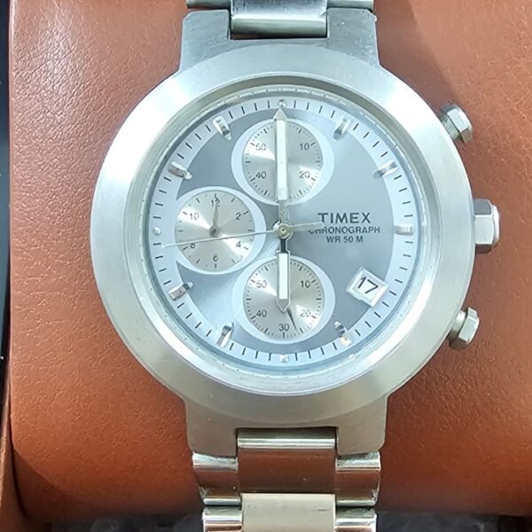 Timex Chronograph Japan made Quartz movement Unisex Watch (Pre-owned)