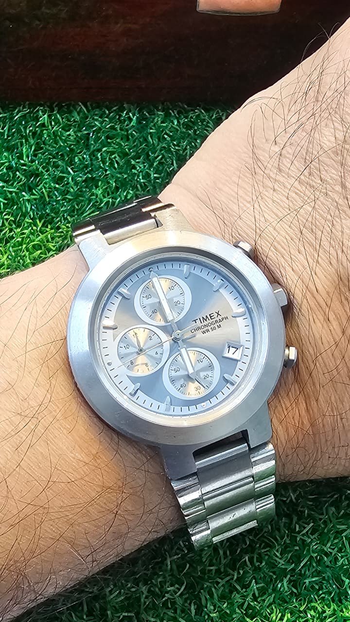 WhatsApp Image 2025-12-01 at 2.26.59 PM (1) Timex Chronograph Japan made Quartz movement Unisex Watch (Pre-owned) - Image 2