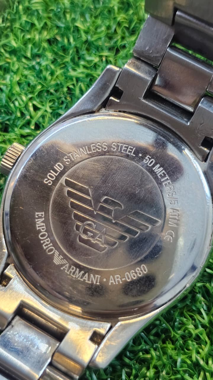 WhatsApp Image 2025-12-01 at 5.48.12 PM (1) Emporio Armani Valente AR0680 men's watch with a black dial and stainless steel band(Used) - Image 4