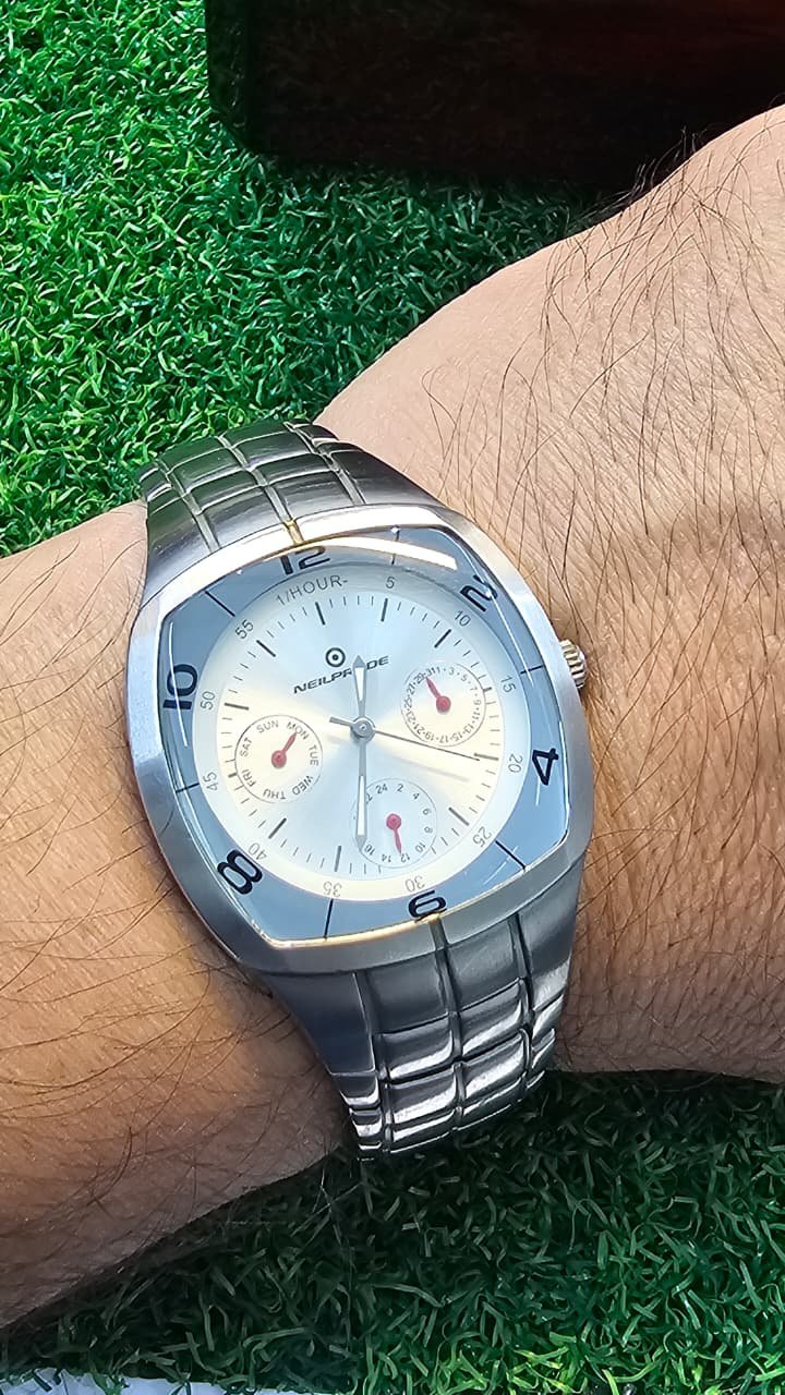 WhatsApp Image 2025-12-01 at 8.27.21 PM (1) NEILPERDE Japanese Quartz sports watch for Men's (Used) - Image 2