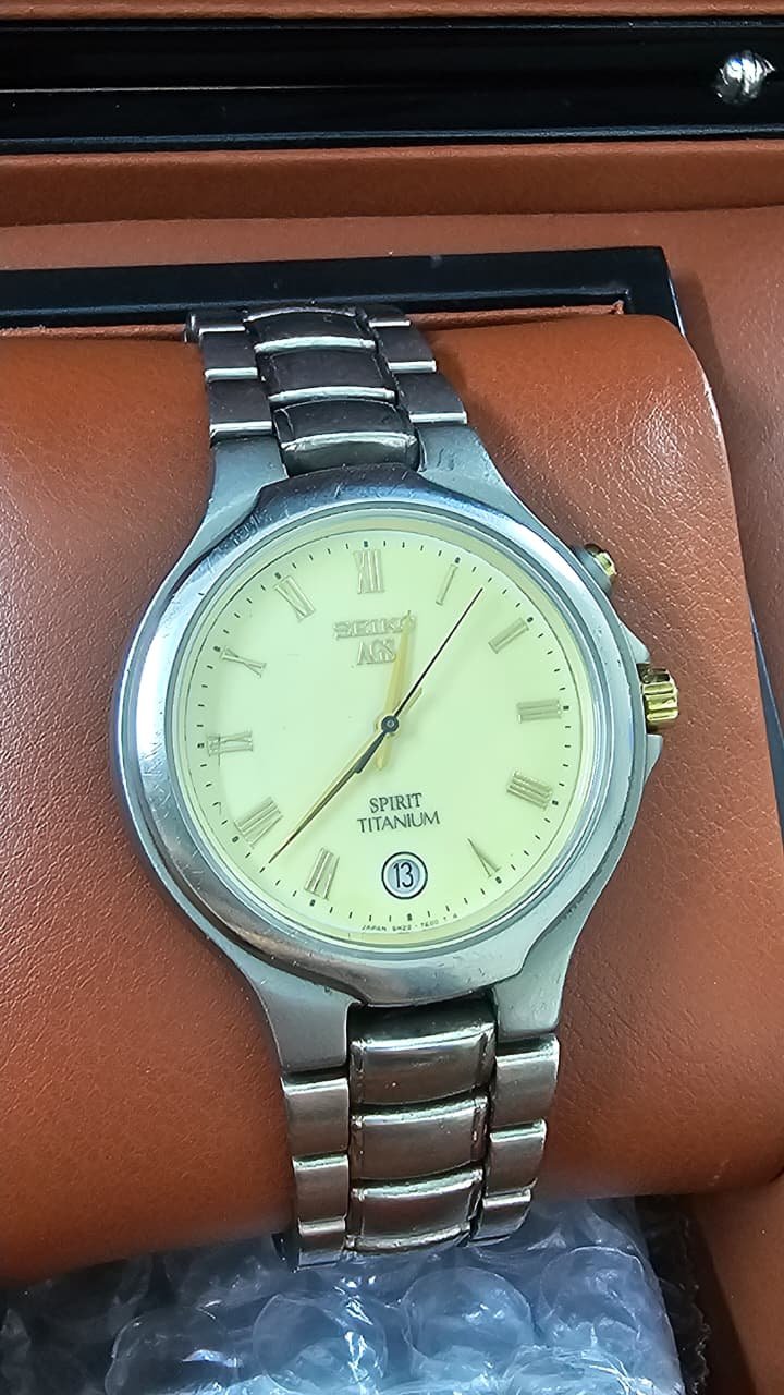 WhatsApp Image 2025-12-01 at 8.31.04 PM Vintage Seiko Spirit AGS Titanium One Piece Case Japan made Watch for Unisex (Used) - Image 1