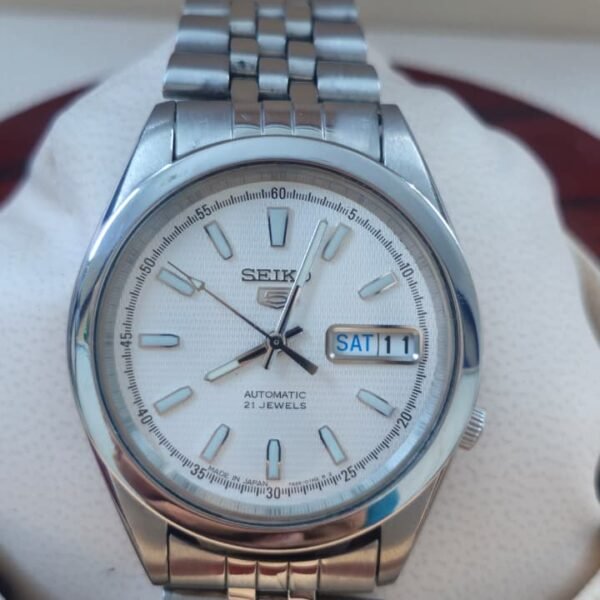 Seiko 5 Automatic 7s26 Caliber 21-Jewels Japan made Men’s watch (Used)