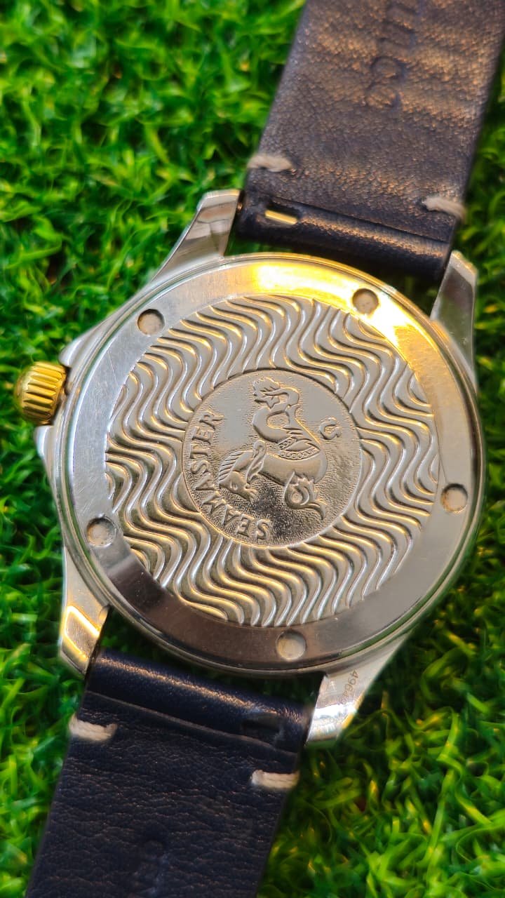 WhatsApp Image 2025-12-26 at 12.39.42 PM Vintage Omega Seamaster men's automatic watch with 18k gold bezel 168.1501 ref. 1990-1999 – (used) - Image 4