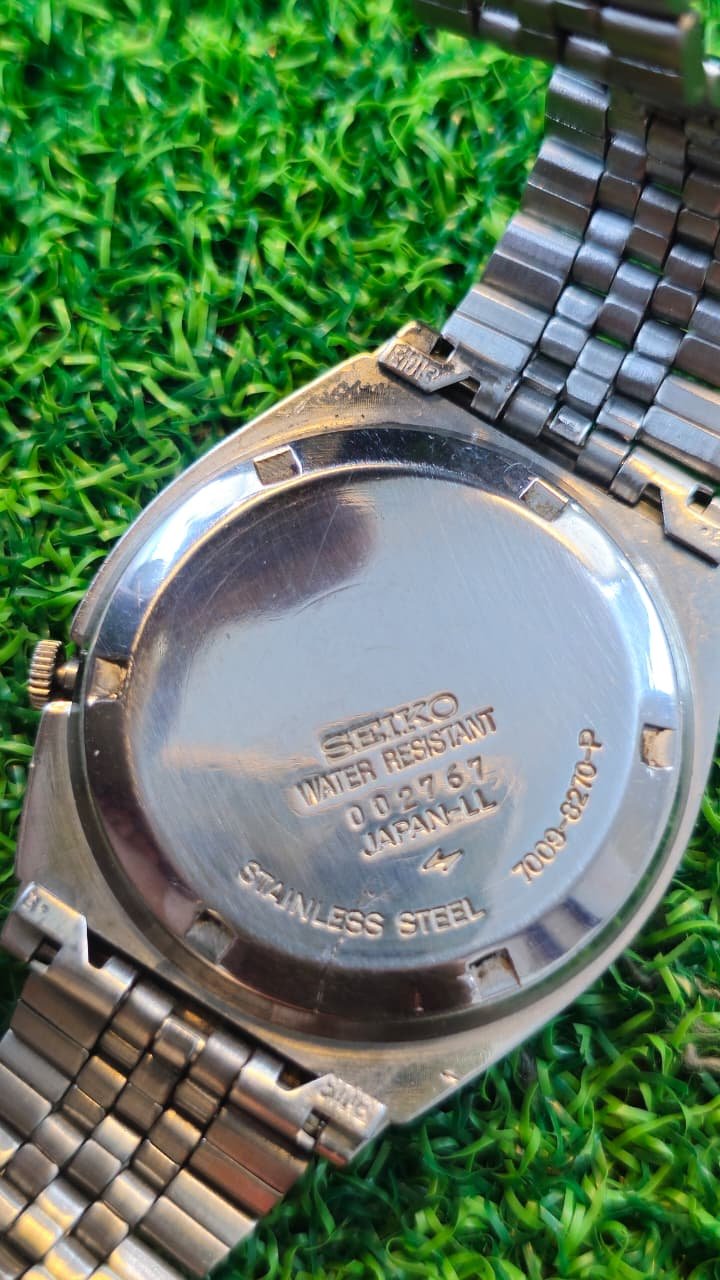 WhatsApp Image 2026-01-08 at 1.10.10 PM (2) Vintage 1970s Seiko 5 Automatic 7009 Caliber 21-Jewels Japan made Men’s watch (Used) - Image 4