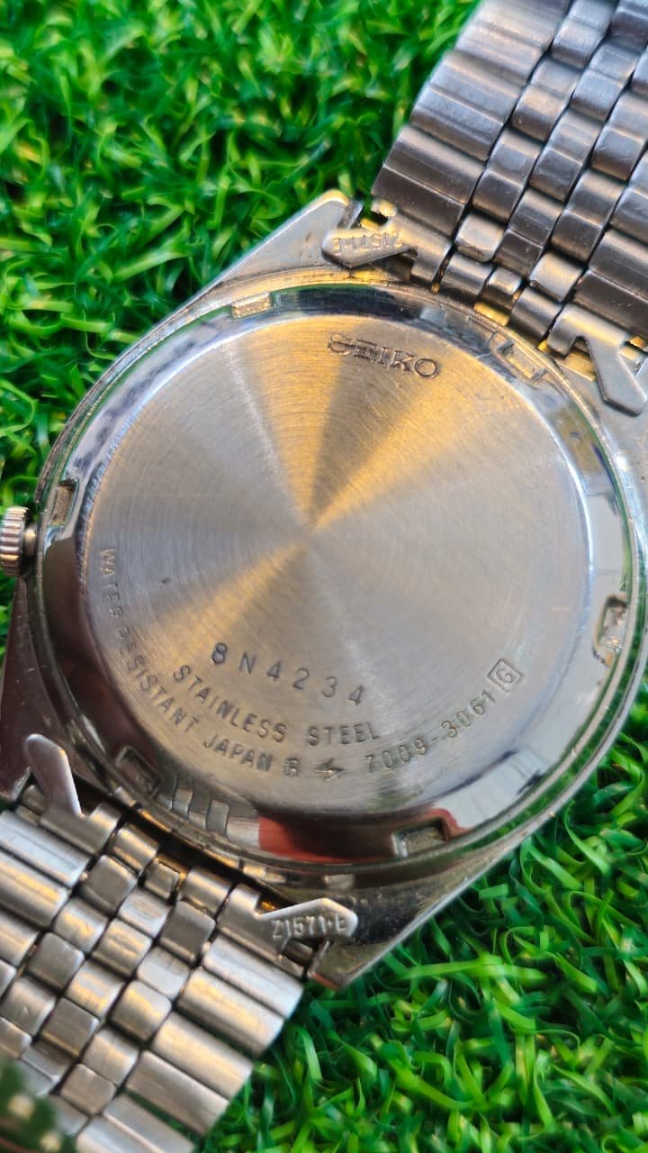 WhatsApp Image 2026-01-08 at 1.11.18 PM Vintage 1970s Seiko 5 Automatic 7009 Caliber 21-Jewels Japan made Men’s watch (Used) - Image 4
