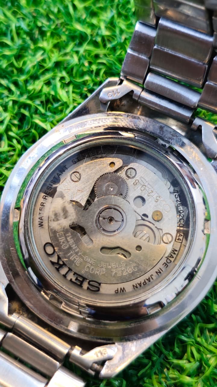 WhatsApp Image 2026-01-14 at 1.06.21 PM (2) Seiko 5 Automatic 7s26 caliber 21-jewels japan made watch for Men's (Used) - Image 4