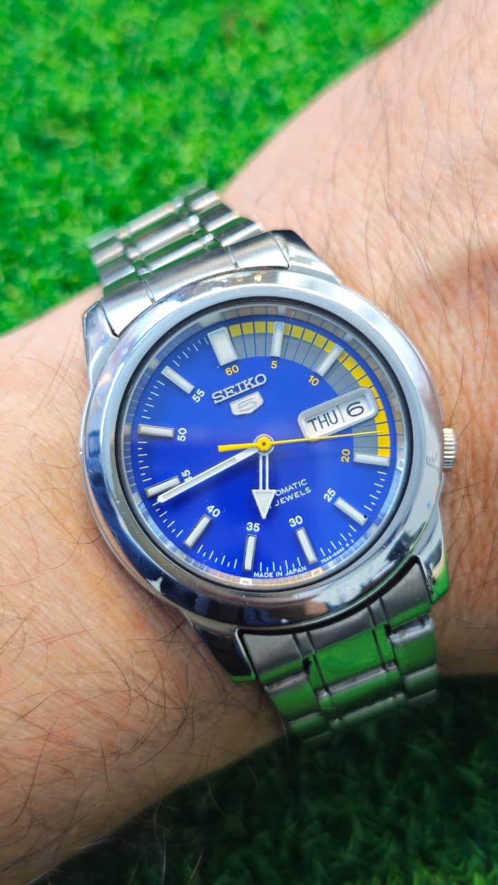 WhatsApp Image 2026-01-14 at 1.09.59 PM (1) Seiko 5 Automatic 7s26 caliber 21-jewels japan made watch for Men's (Used) - Image 2
