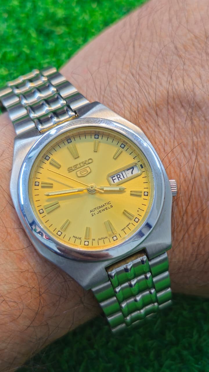 WhatsApp Image 2026-01-14 at 1.13.27 PM (1) Seiko 5 Automatic 7s26 caliber 21-jewels japan made watch for Men's (Used) - Image 2