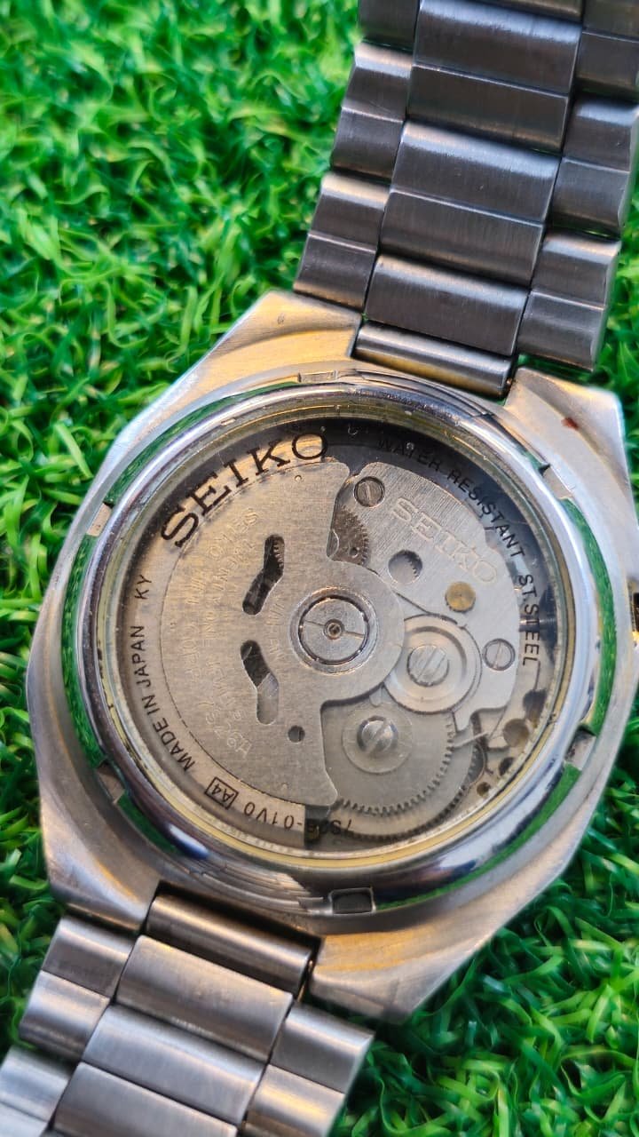 WhatsApp Image 2026-01-14 at 1.13.27 PM Seiko 5 Automatic 7s26 caliber 21-jewels japan made watch for Men's (Used) - Image 4