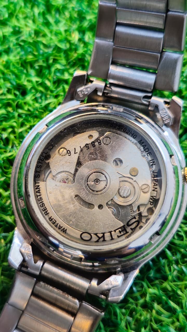 WhatsApp Image 2026-01-14 at 1.22.51 PM (1) Seiko 5 Automatic 7s26 caliber 21-jewels japan made watch for Men's (Used) - Image 4
