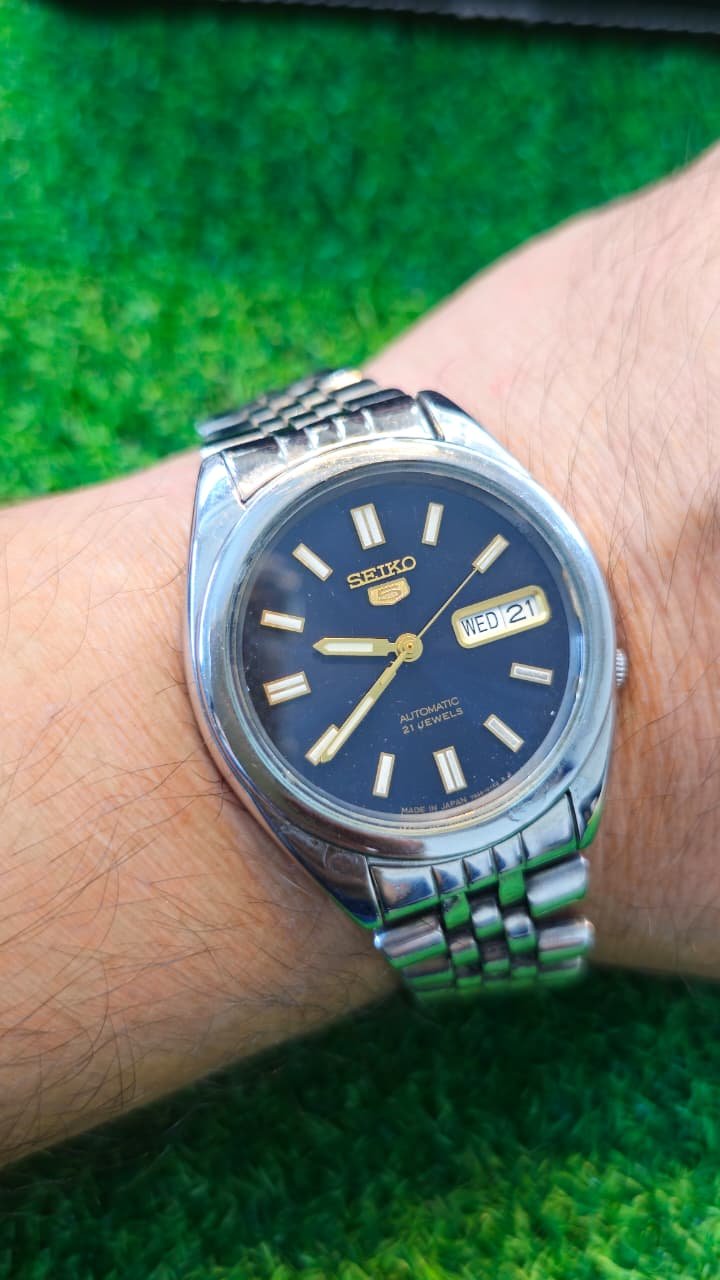 WhatsApp Image 2026-01-14 at 1.36.30 PM Seiko 5 Automatic 7s26 caliber 21-jewels japan made watch for Men's (Used) - Image 2