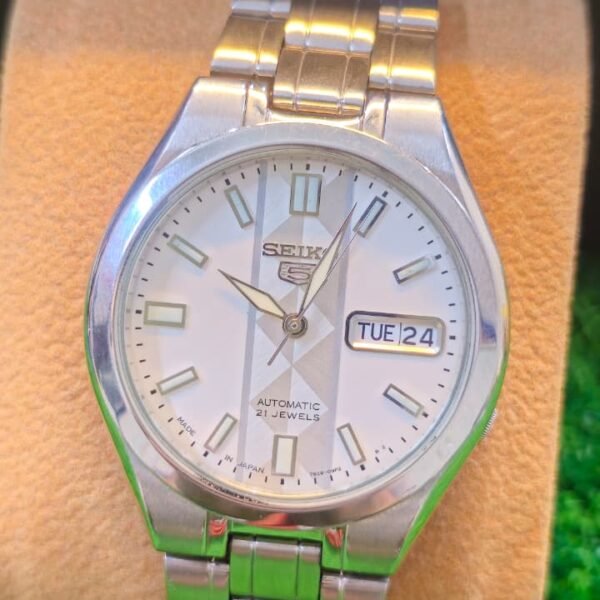 Seiko 5 Automatic 7s26 caliber 21-jewels japan made watch for Men's (Used)