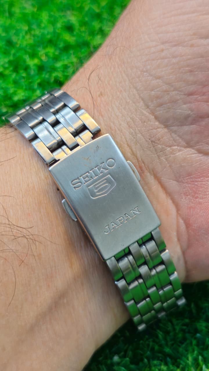 WhatsApp Image 2026-01-14 at 12.44.34 PM (2) Seiko 5 Automatic 7s26 caliber 21-jewels japan made watch for Men's (Used) - Image 3
