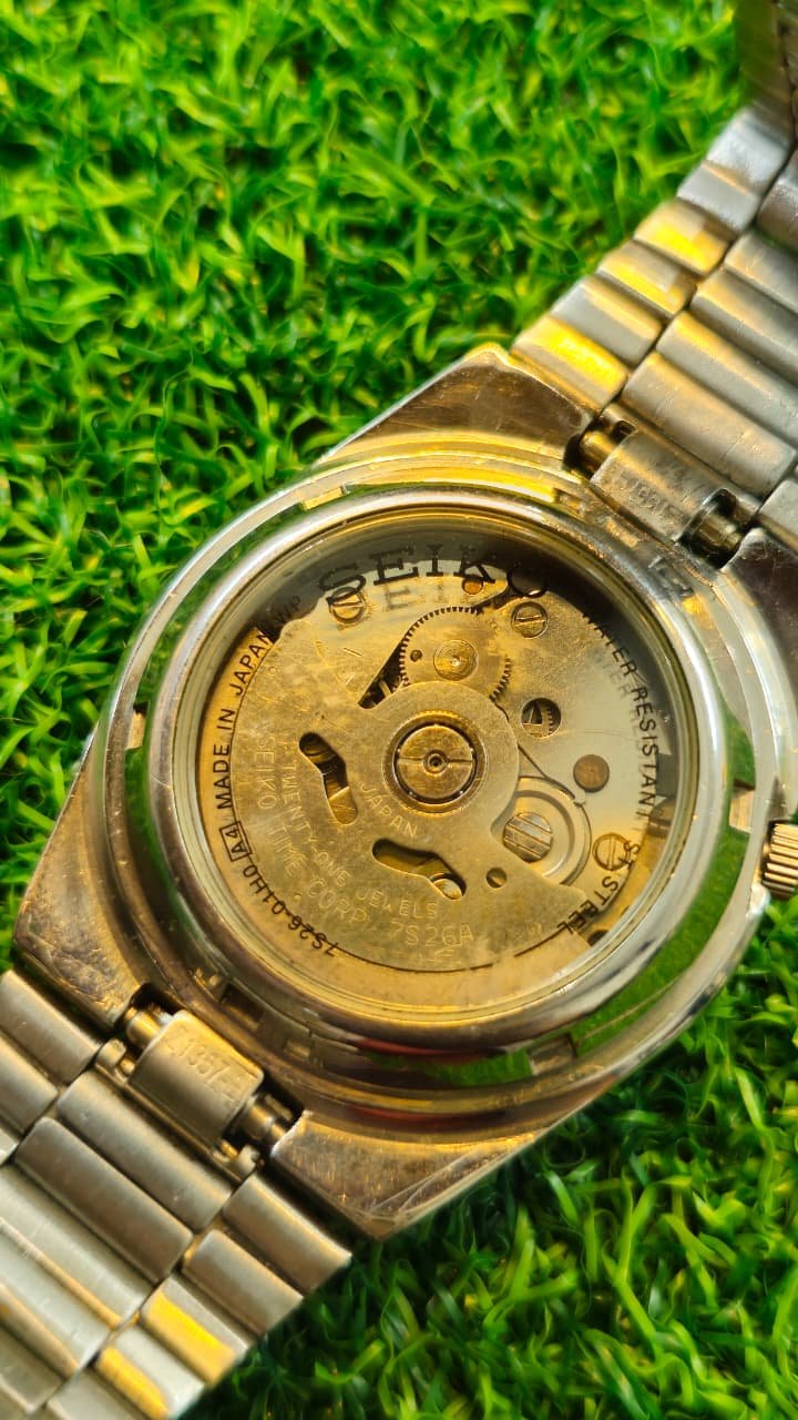WhatsApp Image 2026-01-14 at 12.48.44 PM Seiko 5 Automatic 7s26 caliber 21-jewels japan made watch for Men's (Used) - Image 4