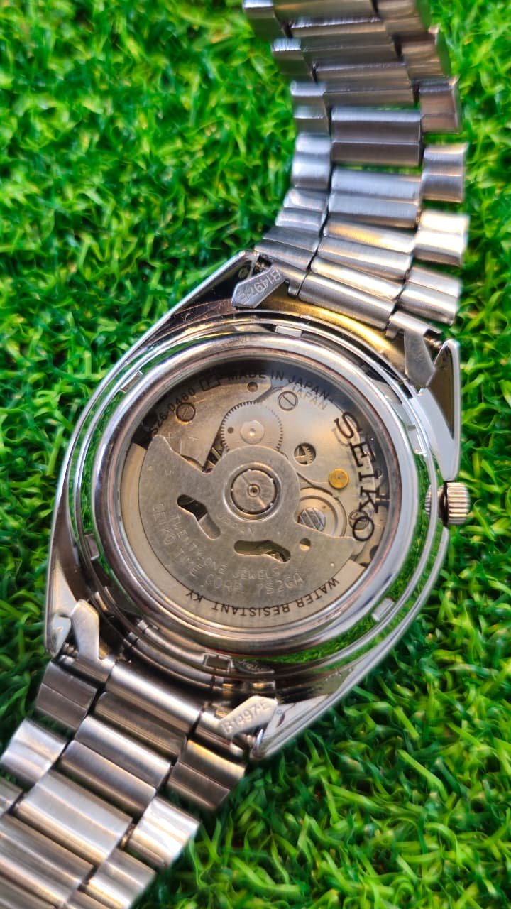 WhatsApp Image 2026-01-14 at 12.49.35 PM Seiko 5 Automatic 7s26 caliber 21-jewels japan made watch for Men's (Used) - Image 4