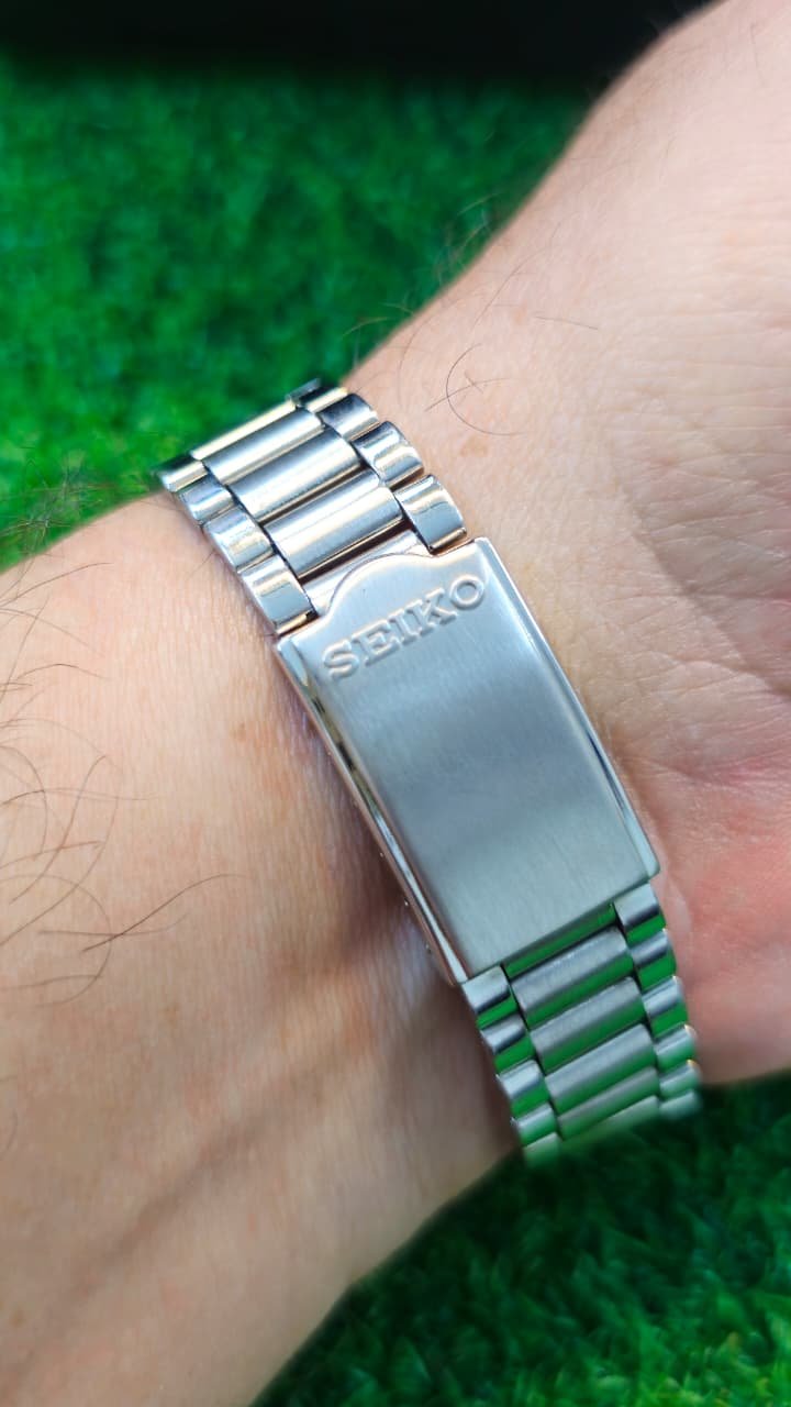 WhatsApp Image 2026-01-14 at 12.49.36 PM Seiko 5 Automatic 7s26 caliber 21-jewels japan made watch for Men's (Used) - Image 3