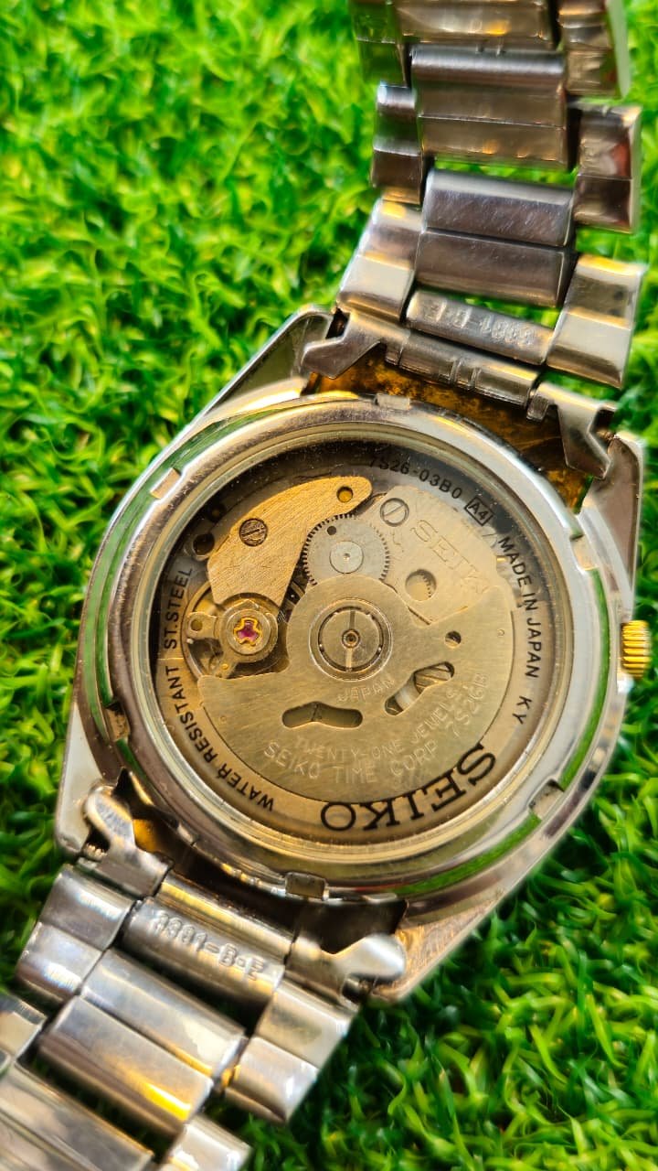 WhatsApp Image 2026-01-14 at 12.50.11 PM (3) Seiko 5 Automatic 7s26 caliber 21-jewels japan made watch for Men's (Used) - Image 4