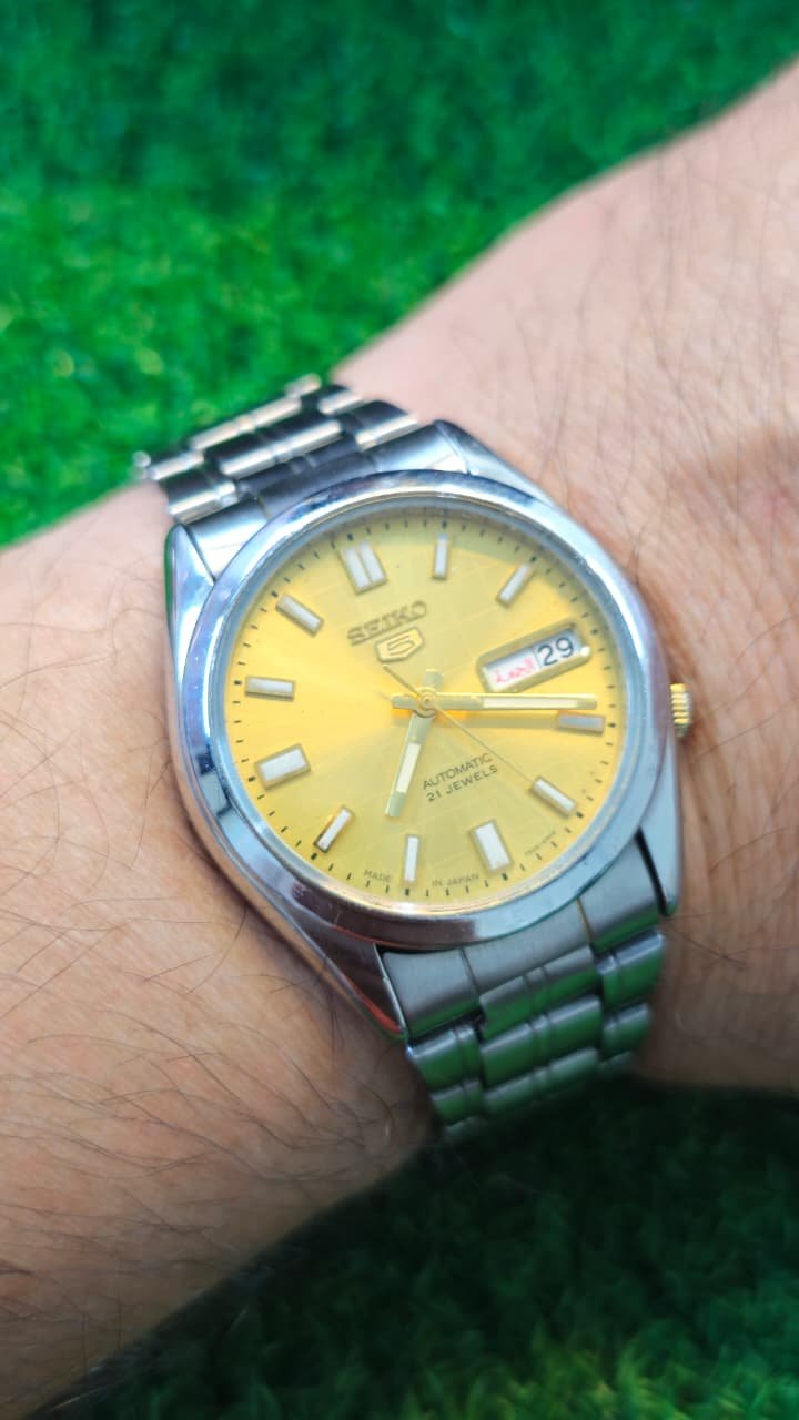 WhatsApp Image 2026-01-14 at 12.50.11 PM (4) Seiko 5 Automatic 7s26 caliber 21-jewels japan made watch for Men's (Used) - Image 2