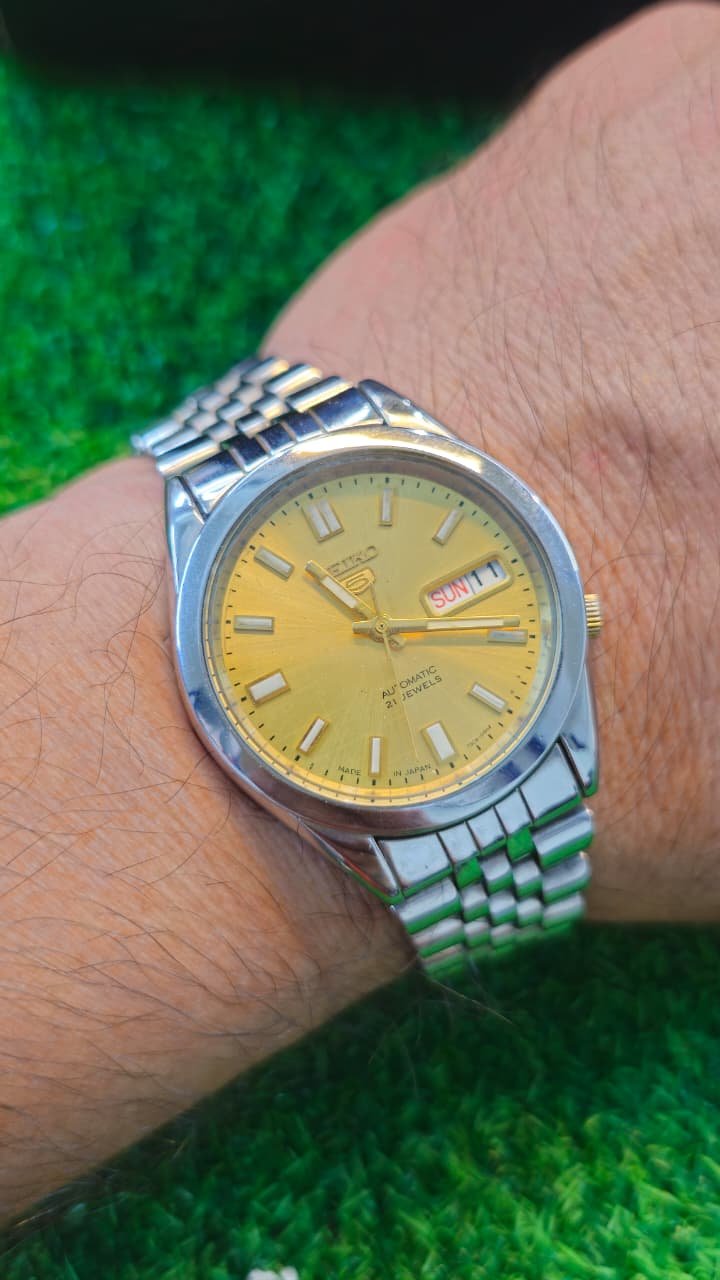 WhatsApp Image 2026-01-14 at 12.50.52 PM Seiko 5 Automatic 7s26 caliber 21-jewels japan made watch for Men's (Used) - Image 2