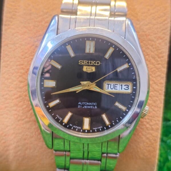 Seiko 5 Automatic 7s26 caliber 21-jewels japan made watch for Men's (Used)
