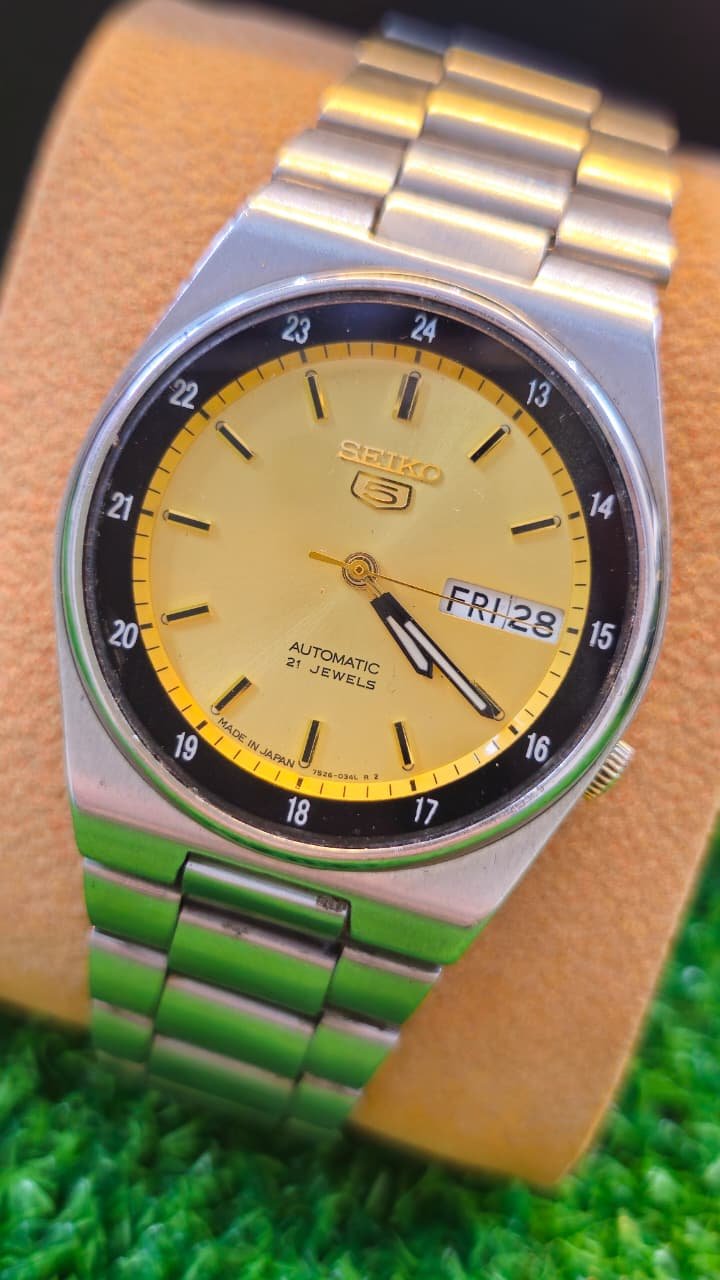 WhatsApp Image 2026-01-14 at 12.56.16 PM Seiko 5 Automatic 7s26 caliber 21-jewels japan made watch for Men's (Used) - Image 1