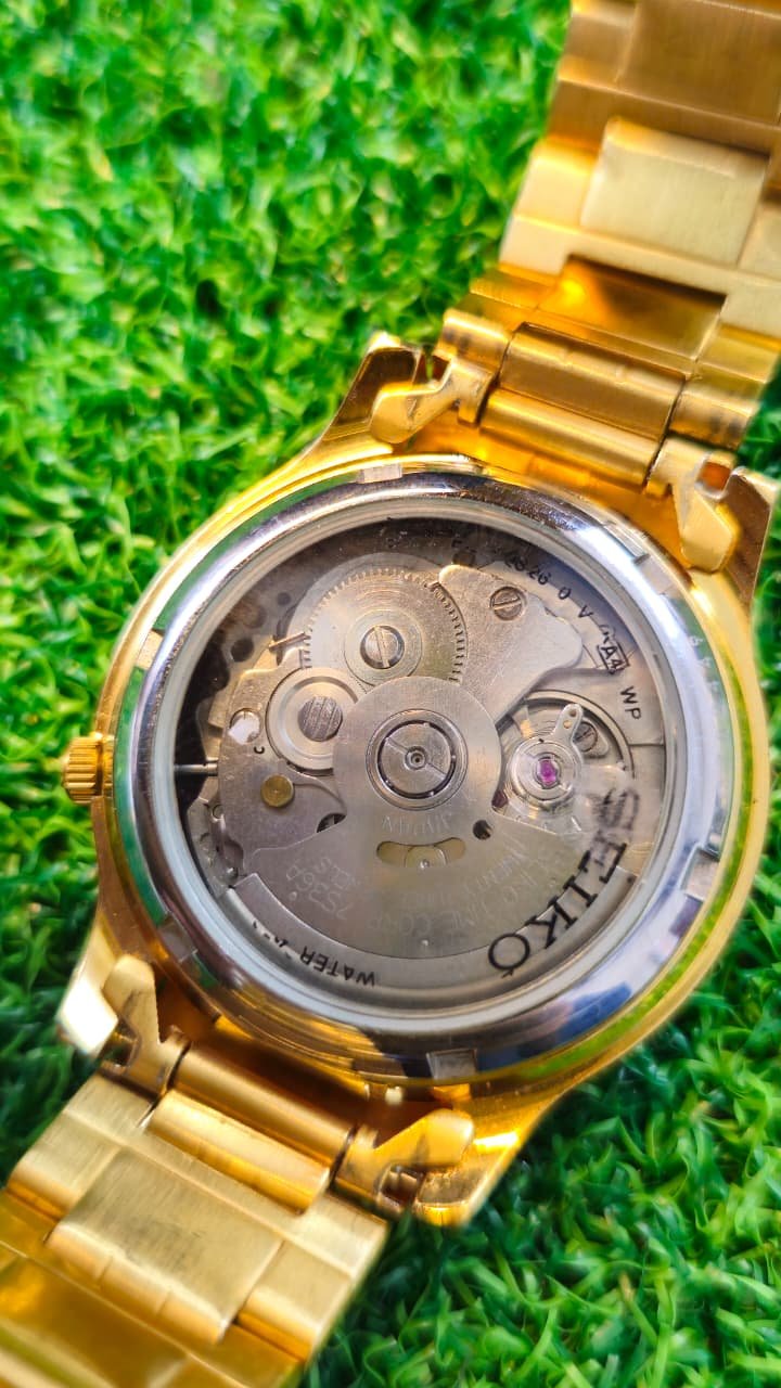 WhatsApp Image 2026-01-14 at 12.57.40 PM (1) Seiko 5 Automatic 7s26 caliber 21-jewels japan made watch for Men's (Used) - Image 4