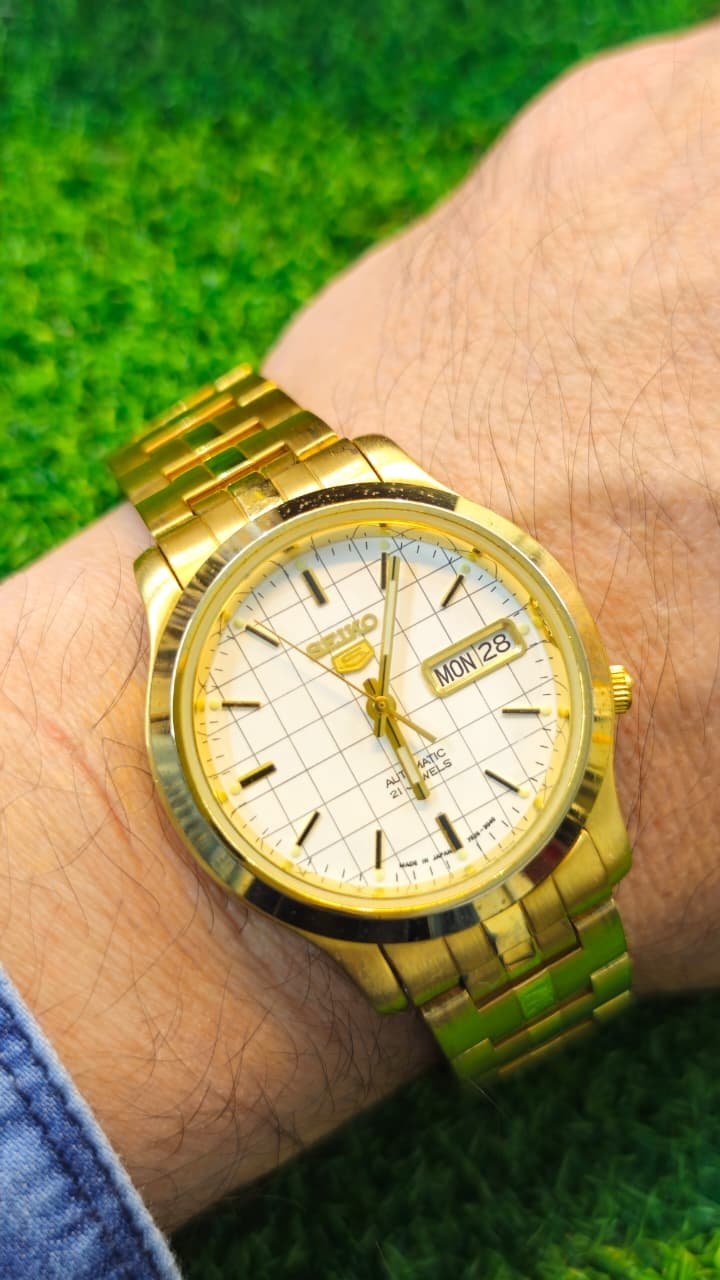 WhatsApp Image 2026-01-14 at 12.57.40 PM (2) Seiko 5 Automatic 7s26 caliber 21-jewels japan made watch for Men's (Used) - Image 2