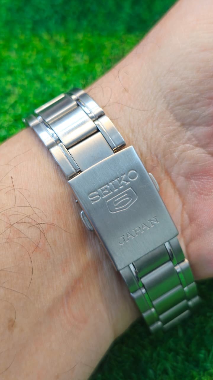 WhatsApp Image 2026-01-14 at 12.59.28 PM Seiko 5 Automatic 7s26 caliber 21-jewels japan made watch for Men's (Used) - Image 3