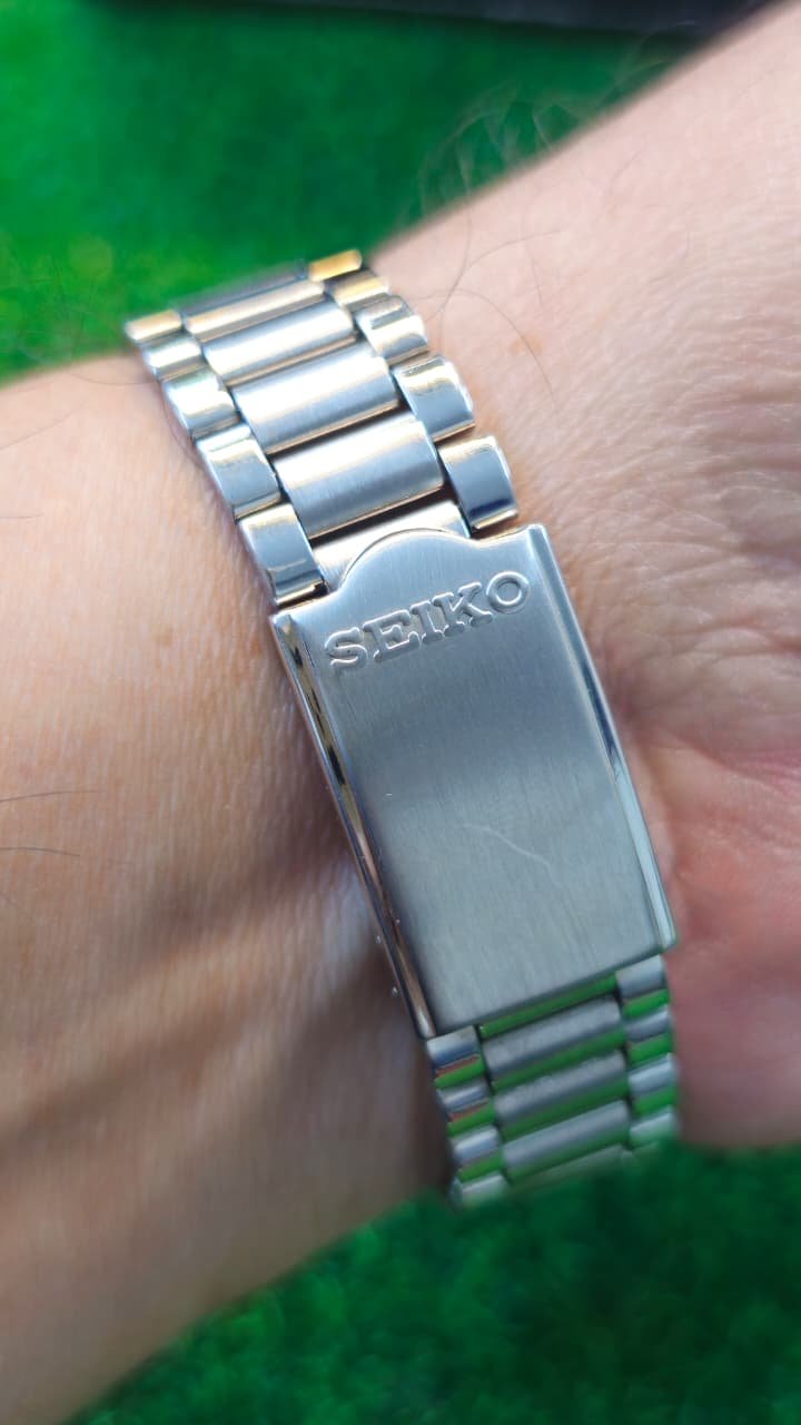 WhatsApp Image 2026-01-14 at 9.47.47 AM (1) Seiko 5 Automatic 7s26 caliber 21-jewels japan made watch for Men’s(Used) - Image 3