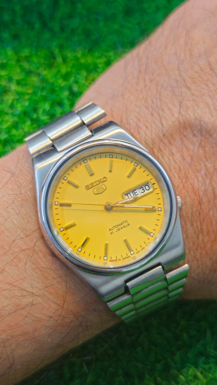 WhatsApp Image 2026-01-14 at 9.55.05 AM (1) Seiko 5 Automatic 7s26 caliber 21-jewels japan made watch for Unisex (Used) - Image 2