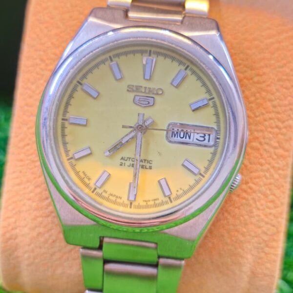 Seiko 5 Automatic 7s26 caliber 21-jewels japan made Radium dial watch for Men's (Used)