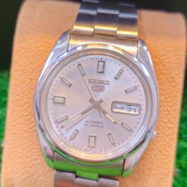 Seiko 5 Automatic 7s26 caliber 21-jewels japan made Silver dial watch for Men's (Used)