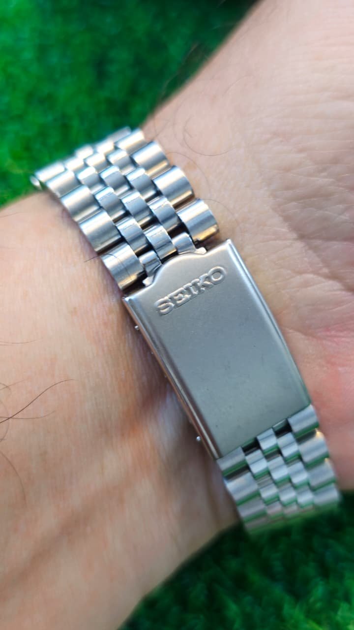 WhatsApp Image 2026-01-16 at 3.34.59 PM Seiko 5 Automatic 7s26 caliber 21-jewels japan made White 39mm dial watch for Men's (Used) - Image 3