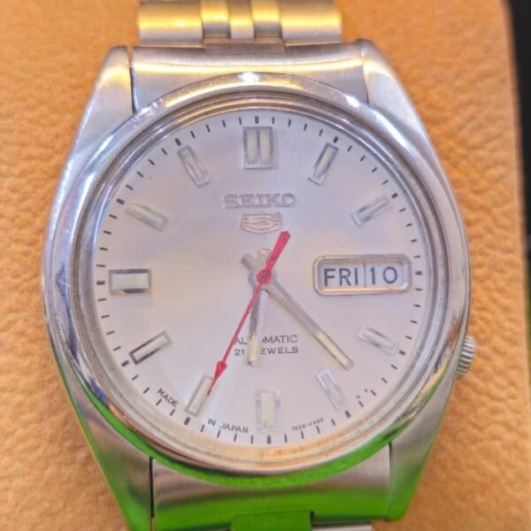 Seiko 5 Automatic 7s26 caliber 21-jewels japan made Silver dial watch for Men's (Used)