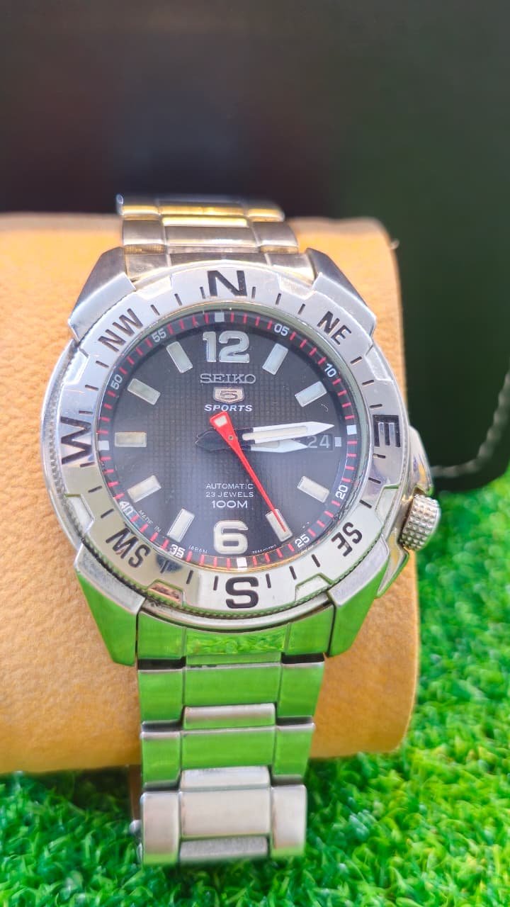 WhatsApp Image 2026-01-16 at 3.49.20 PM Seiko 5 Sports Navigator Automatic 7s36 caliber 23-jewels japan made Black 42mm dial watch for Men's (Used) - Image 1