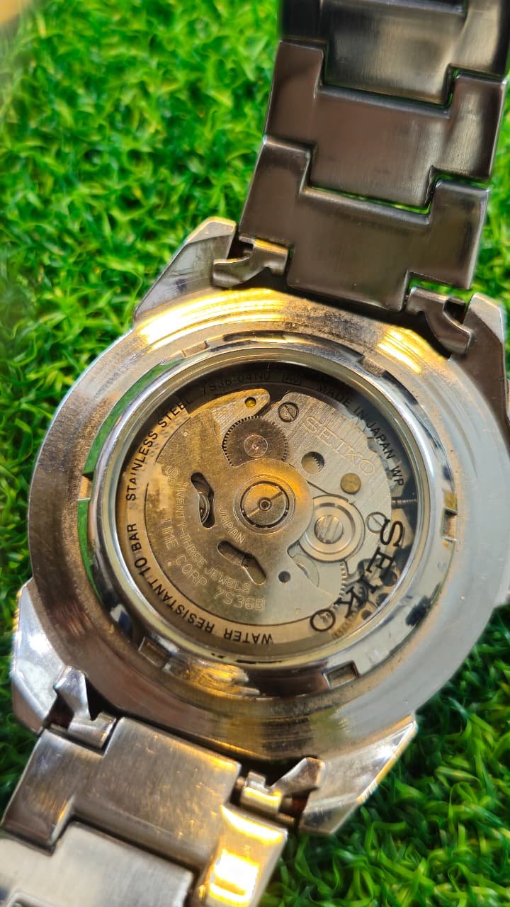 WhatsApp Image 2026-01-16 at 3.49.24 PM Seiko 5 Sports Navigator Automatic 7s36 caliber 23-jewels japan made Black 42mm dial watch for Men's (Used) - Image 4