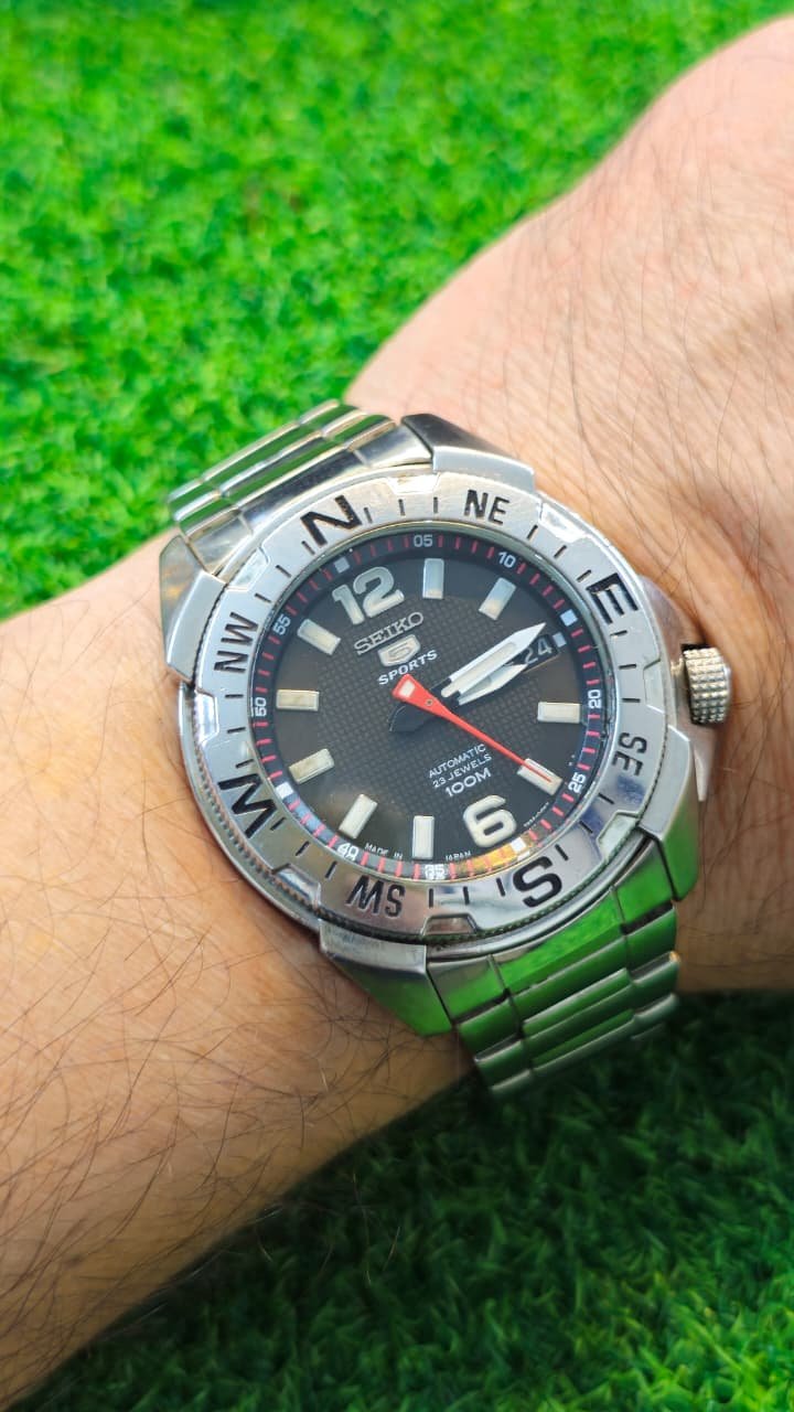 WhatsApp Image 2026-01-16 at 3.49.25 PM Seiko 5 Sports Navigator Automatic 7s36 caliber 23-jewels japan made Black 42mm dial watch for Men's (Used) - Image 2