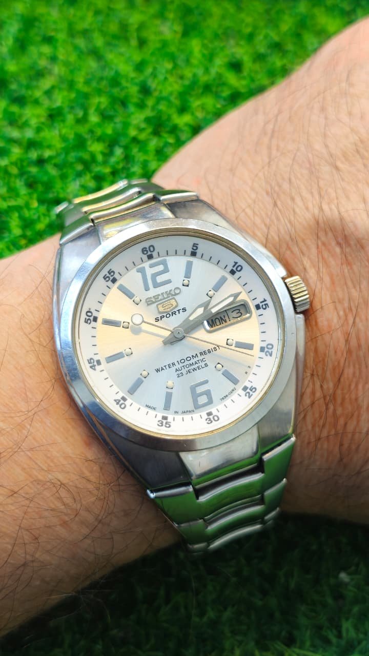 WhatsApp Image 2026-01-16 at 3.53.59 PM Seiko 5 Sports Automatic 7s36 caliber 23-jewels japan made Black 42mm dial watch for Men's (Used) - Image 2